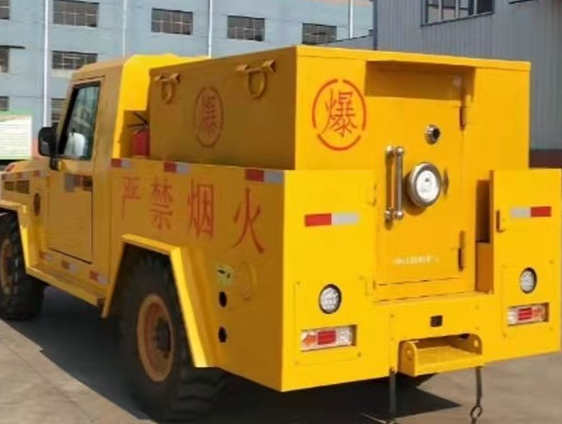 古交凯龙爆破器材运输车：保障爆破任务的安全运行
