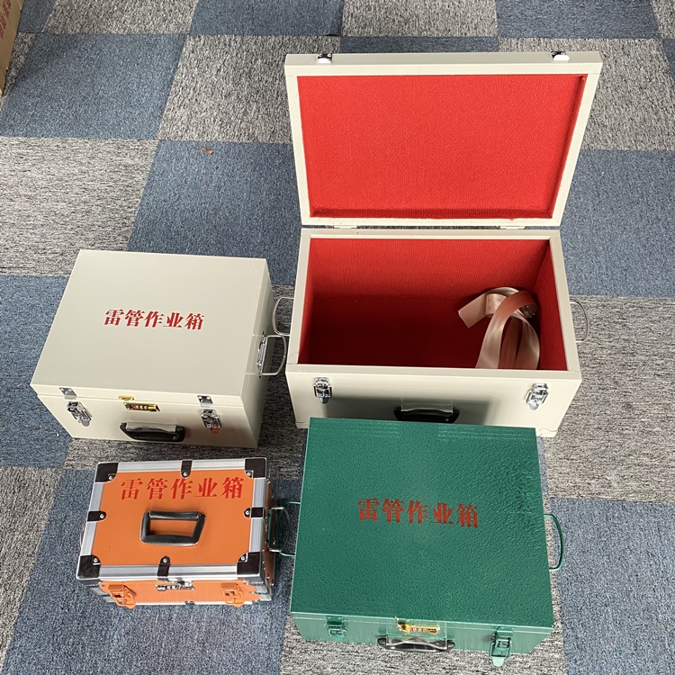 古交爆破工程作业箱如何选择？玻璃钢与传统材质的全面对比